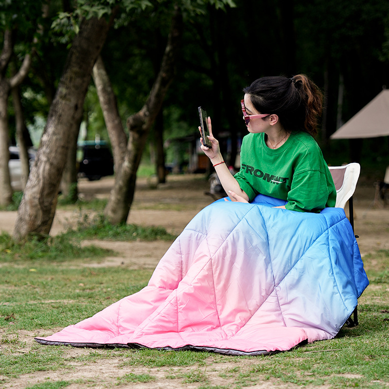 ポータブル多機能冬用キャンプキルト折りたたみ式防湿マットレス - Outdoor Camping Mattress のレビューと価格