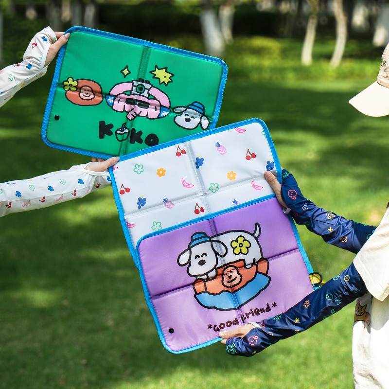 防水ナイロン製ジュースドッグピクニックマット、大型折りたたみ - Outdoor Camping Mats Large のレビューと価格
